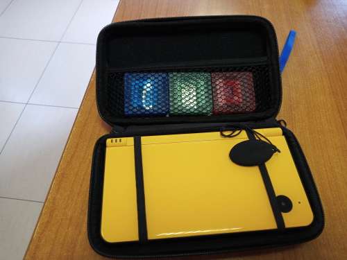 Nintendo DSi XL